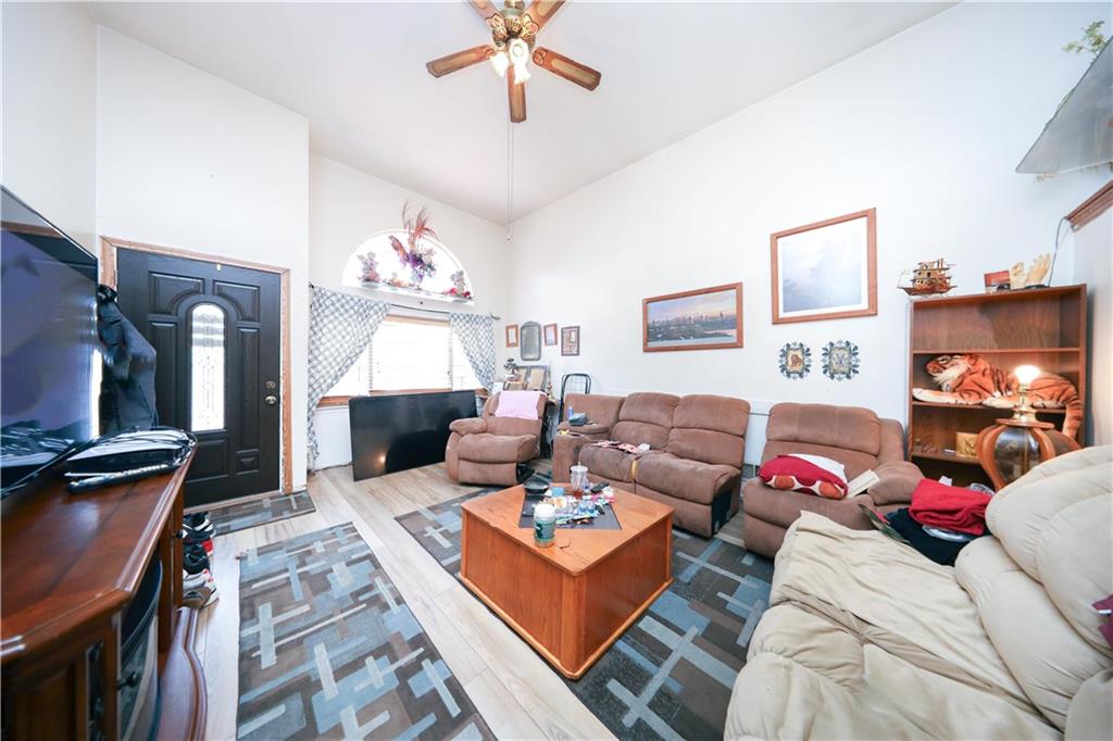 79 New Lane Rosebank Staten Island NY 10305
