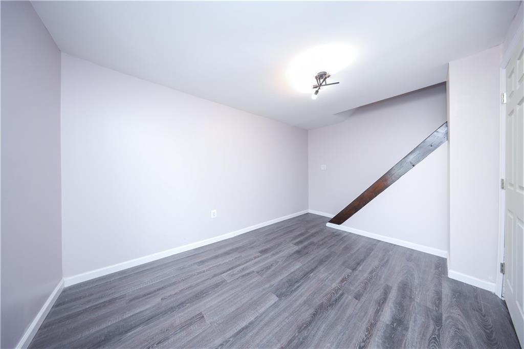 101 Laurel Avenue Tompkinsville Staten Island NY 10304