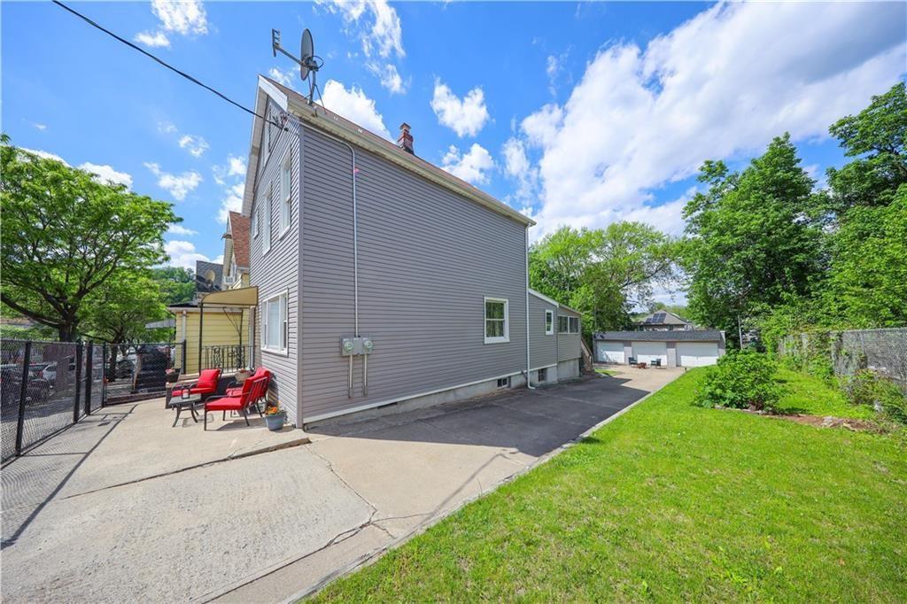 101 Laurel Avenue Tompkinsville Staten Island NY 10304