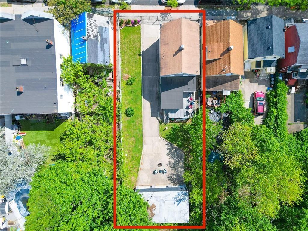 101 Laurel Avenue Tompkinsville Staten Island NY 10304