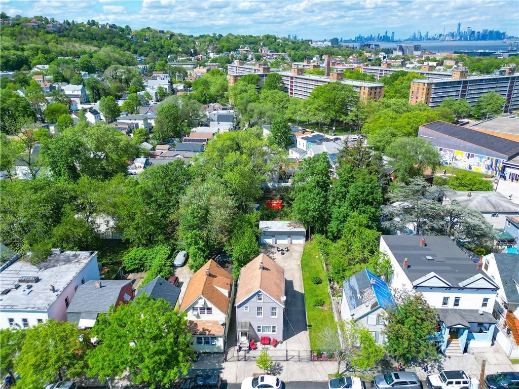 101 Laurel Avenue Tompkinsville Staten Island NY 10304