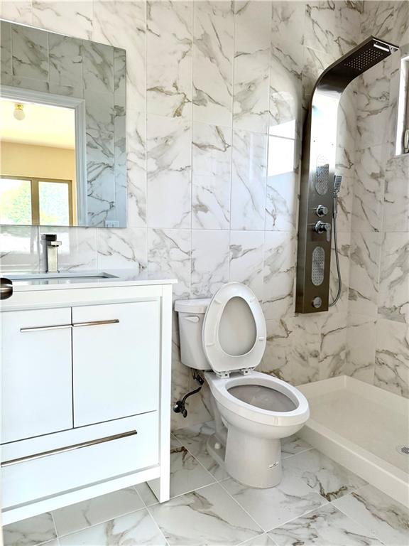 379 McClean Avenue Arrochar Staten Island NY 10305