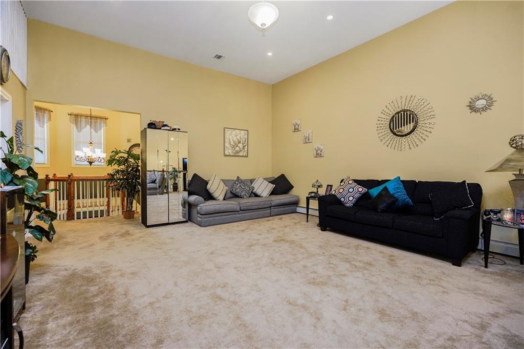 53 Topside Lane Charleston Staten Island NY 10309