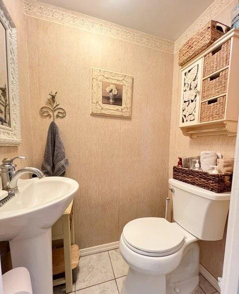 24 East Augusta Avenue Great Kills Staten Island NY 10308
