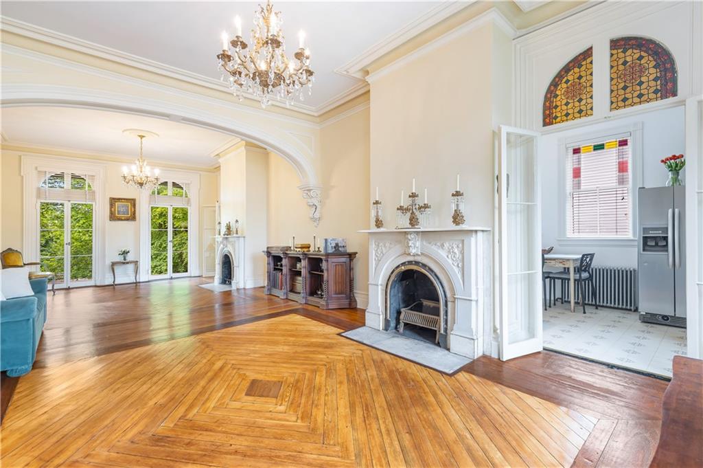 24 Saint Stephens Place Oakwood Staten Island NY 10306