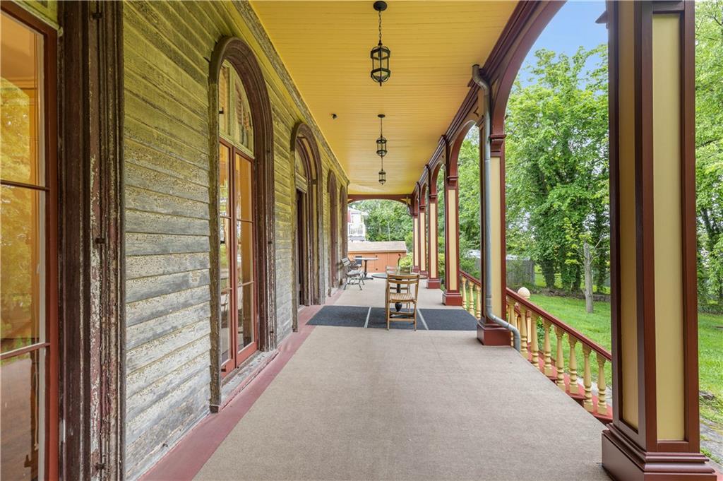 24 Saint Stephens Place Oakwood Staten Island NY 10306