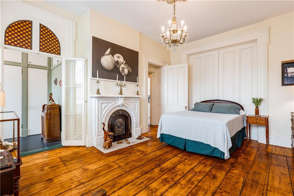 24 Saint Stephens Place Oakwood Staten Island NY 10306