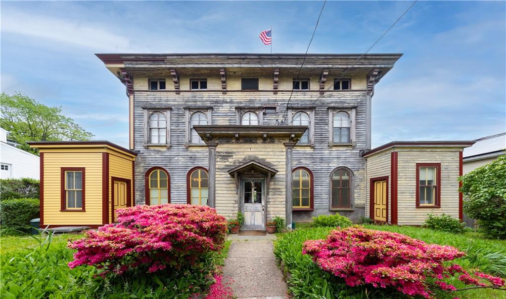 24 Saint Stephens Place Oakwood Staten Island NY 10306