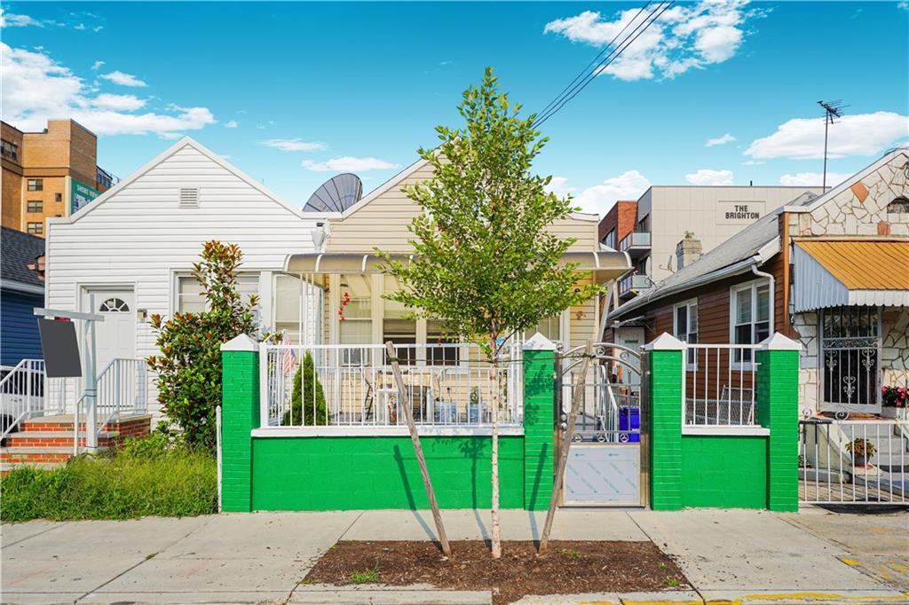 2840 Brighton 4th Street Brighton Beach Brooklyn NY 11235