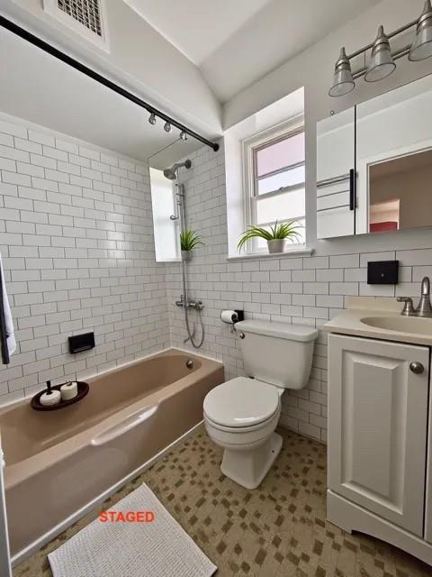 2963 Ocean Parkway Brighton Beach Brooklyn NY 11235