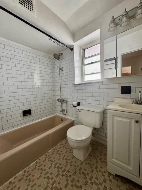 2963 Ocean Parkway Brighton Beach Brooklyn NY 11235
