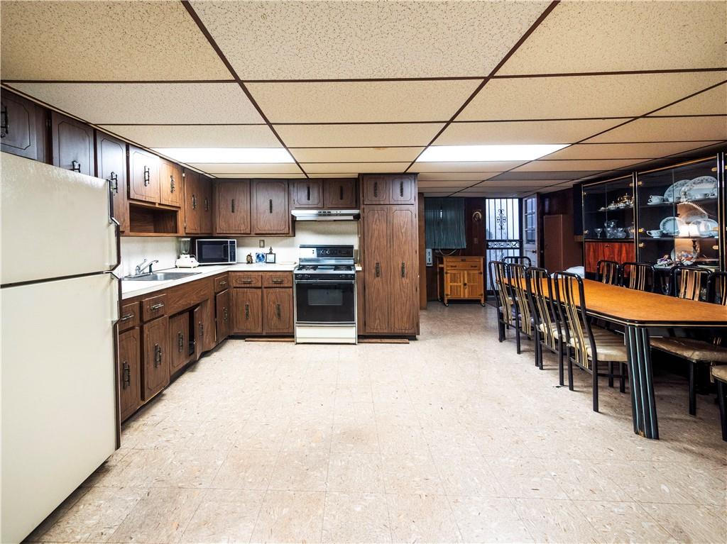 1325 Dahill Road Borough Park Brooklyn NY 11204