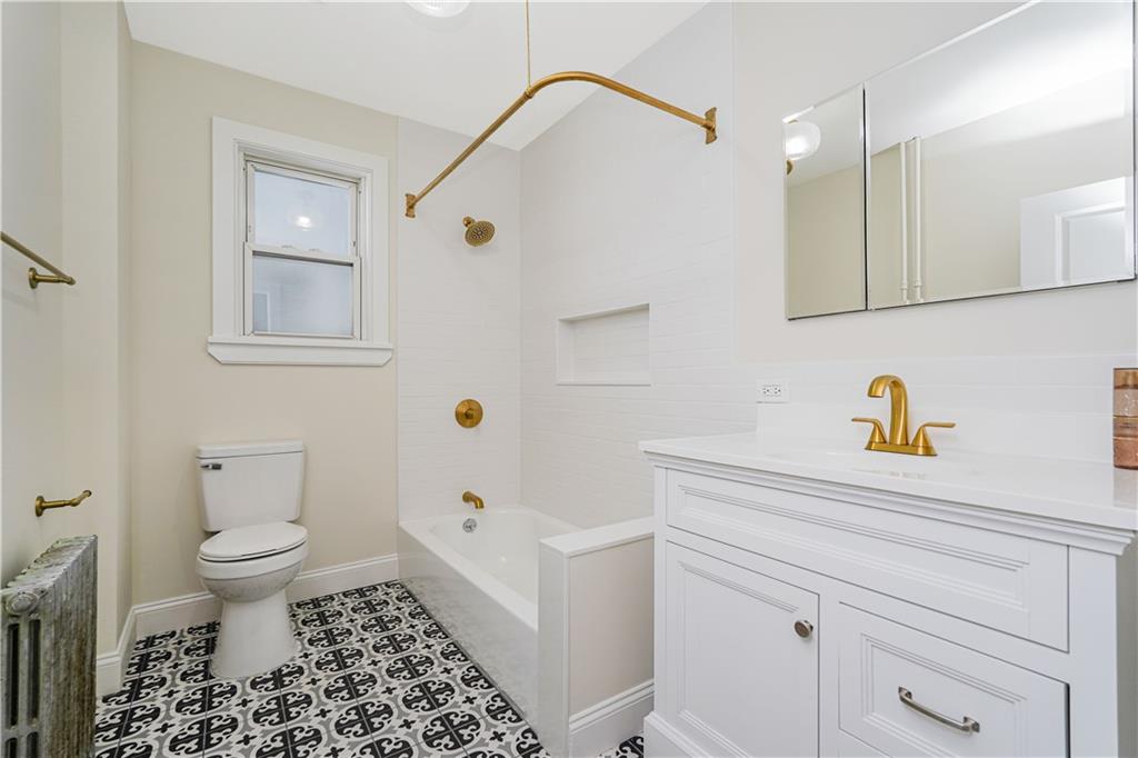 72 Maryland Avenue Rosebank Staten Island NY 10305