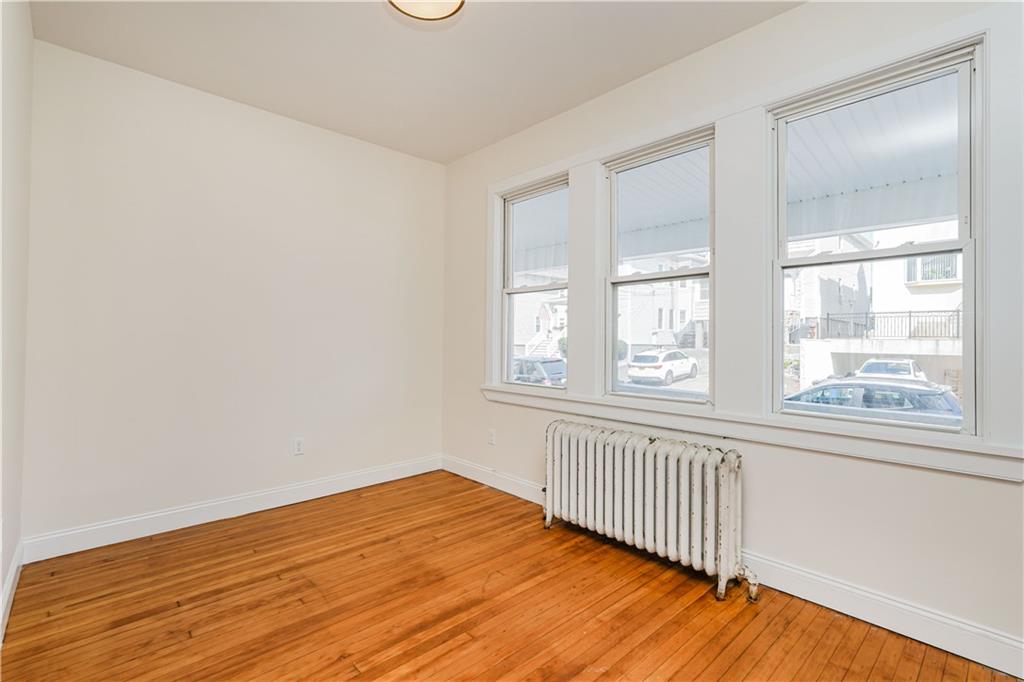 72 Maryland Avenue Rosebank Staten Island NY 10305