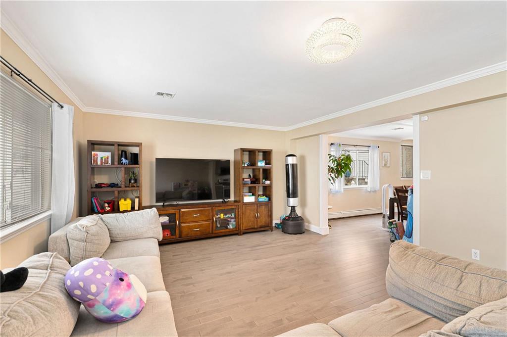 62 Dexter Avenue Woodrow Staten Island NY 10309