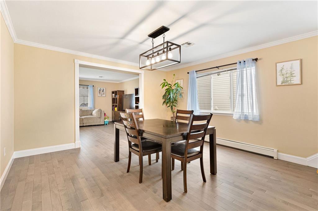 62 Dexter Avenue Woodrow Staten Island NY 10309