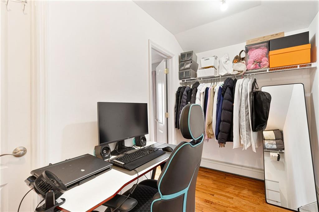62 Dexter Avenue Woodrow Staten Island NY 10309
