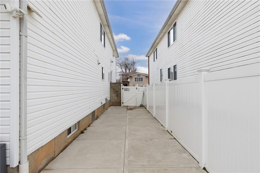 62 Dexter Avenue Woodrow Staten Island NY 10309