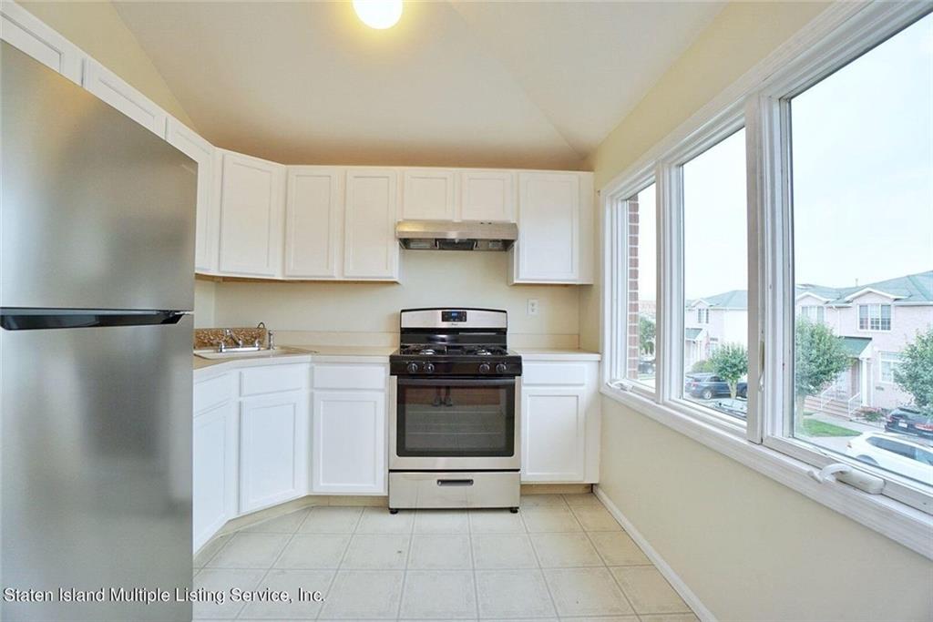 62 Dexter Avenue Woodrow Staten Island NY 10309
