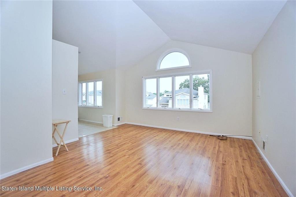 62 Dexter Avenue Woodrow Staten Island NY 10309