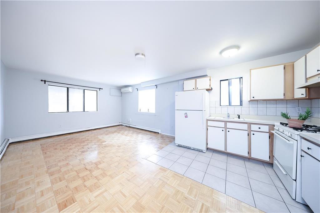 41 Lincoln Avenue Midland Beach Staten Island NY 10306