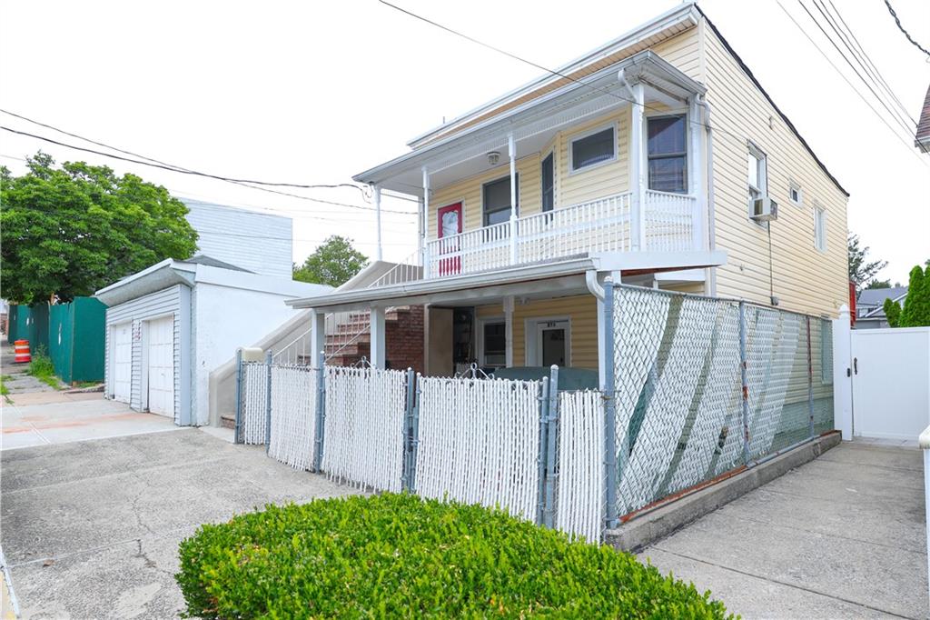 273 Clifton Avenue Rosebank Staten Island NY 10305