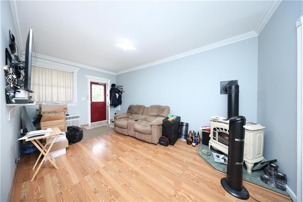 273 Clifton Avenue Rosebank Staten Island NY 10305