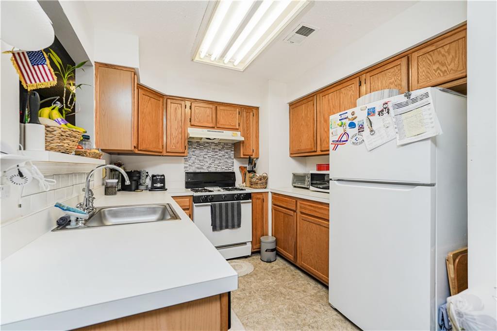 287 Jamie Lane Arden Heights Staten Island NY 10312