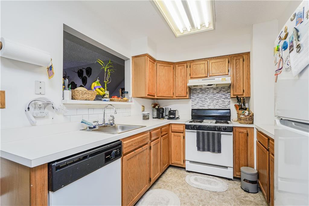 287 Jamie Lane Arden Heights Staten Island NY 10312