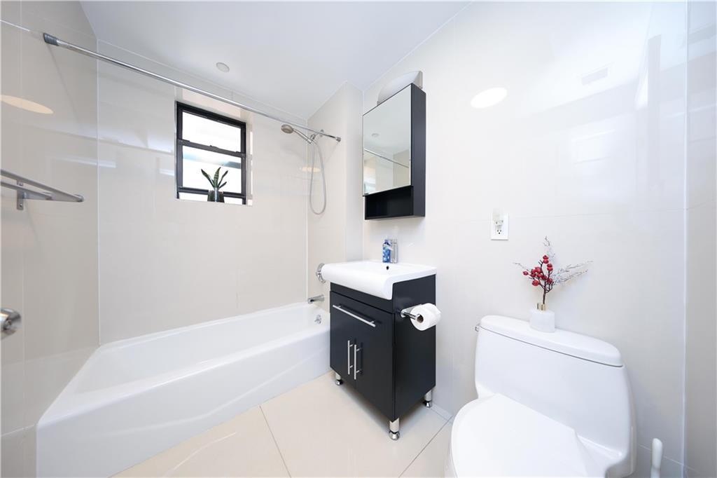 1520 West 10th Street Bensonhurst Brooklyn NY 11204
