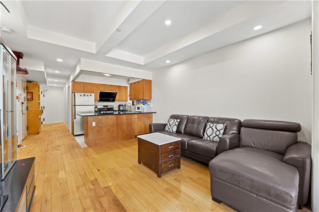 1520 West 10th Street Bensonhurst Brooklyn NY 11204
