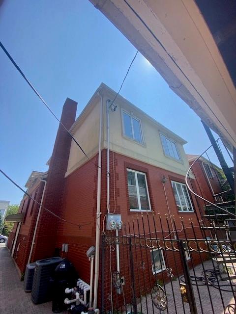 34 Amherst Street Manhattan Beach Brooklyn NY 11235