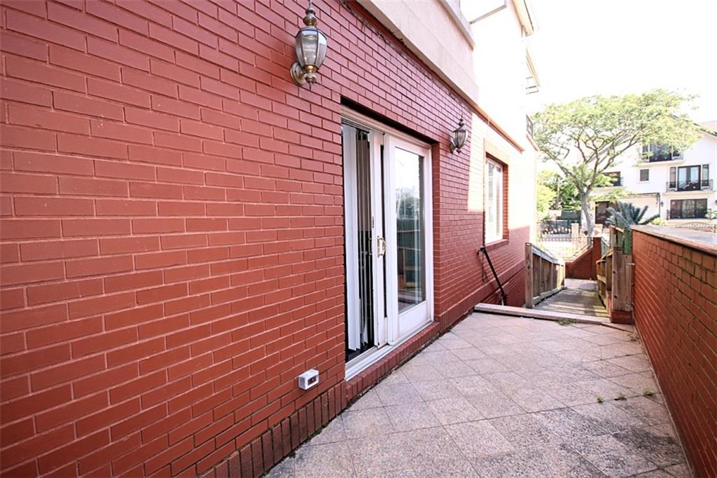 34 Amherst Street Manhattan Beach Brooklyn NY 11235