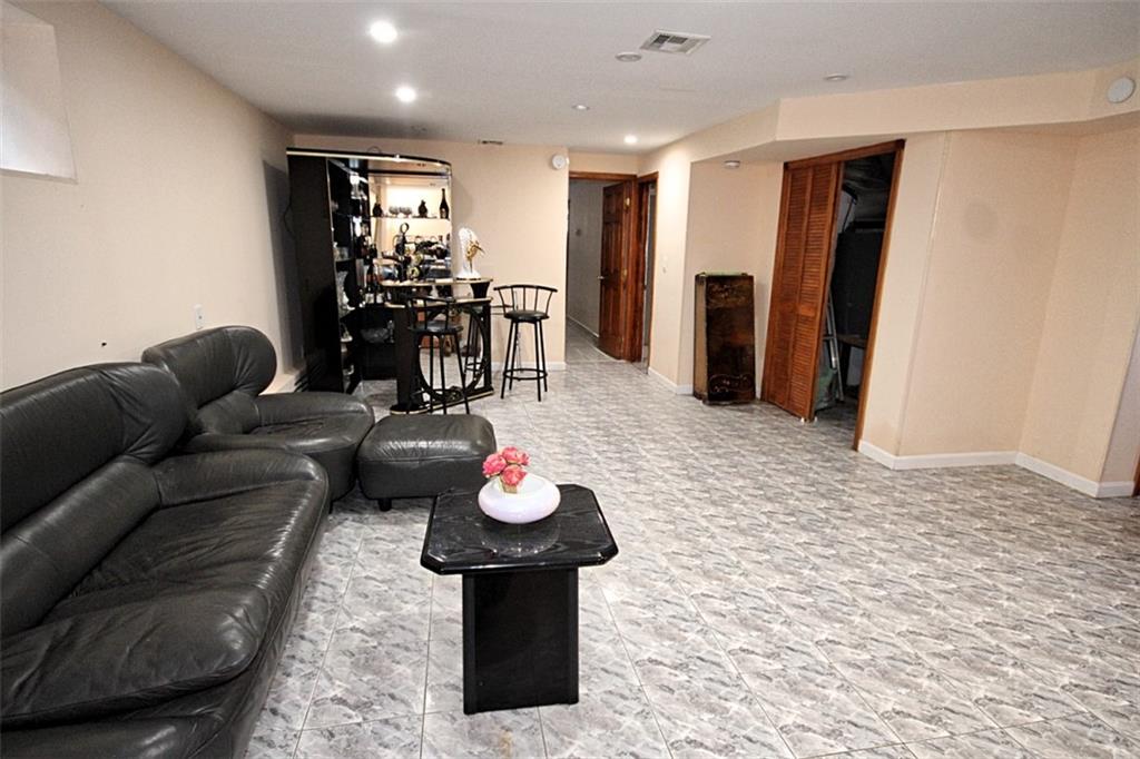 34 Amherst Street Manhattan Beach Brooklyn NY 11235