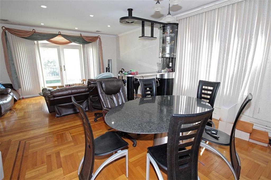 34 Amherst Street Manhattan Beach Brooklyn NY 11235