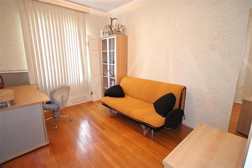 34 Amherst Street Manhattan Beach Brooklyn NY 11235