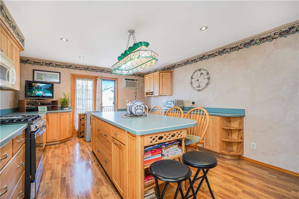 980 Rensselaer Avenue Prince's Bay Staten Island NY 10309