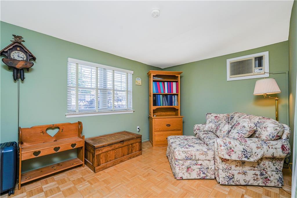 980 Rensselaer Avenue Prince's Bay Staten Island NY 10309
