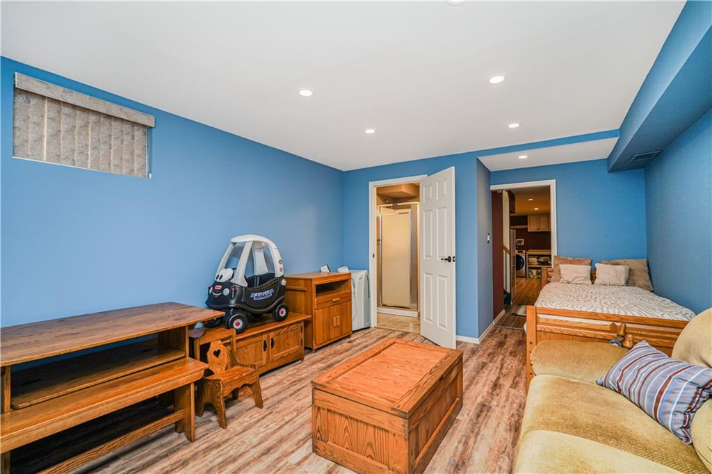 980 Rensselaer Avenue Prince's Bay Staten Island NY 10309