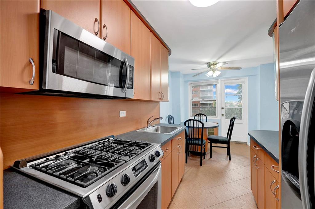 2483 West 16th Street Gravesend Brooklyn NY 11214