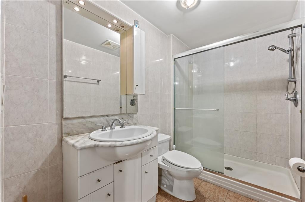 2726 East 27th Street Sheepshead Bay Brooklyn NY 11235