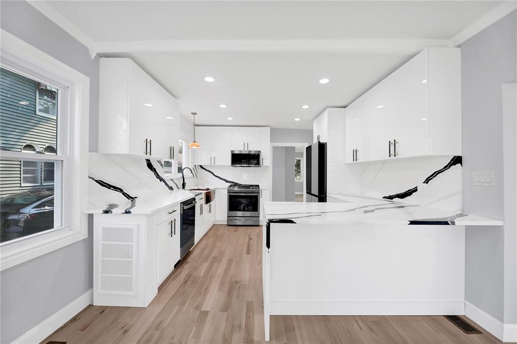38 Chester Court Out of NYC Oceanside NY 11572