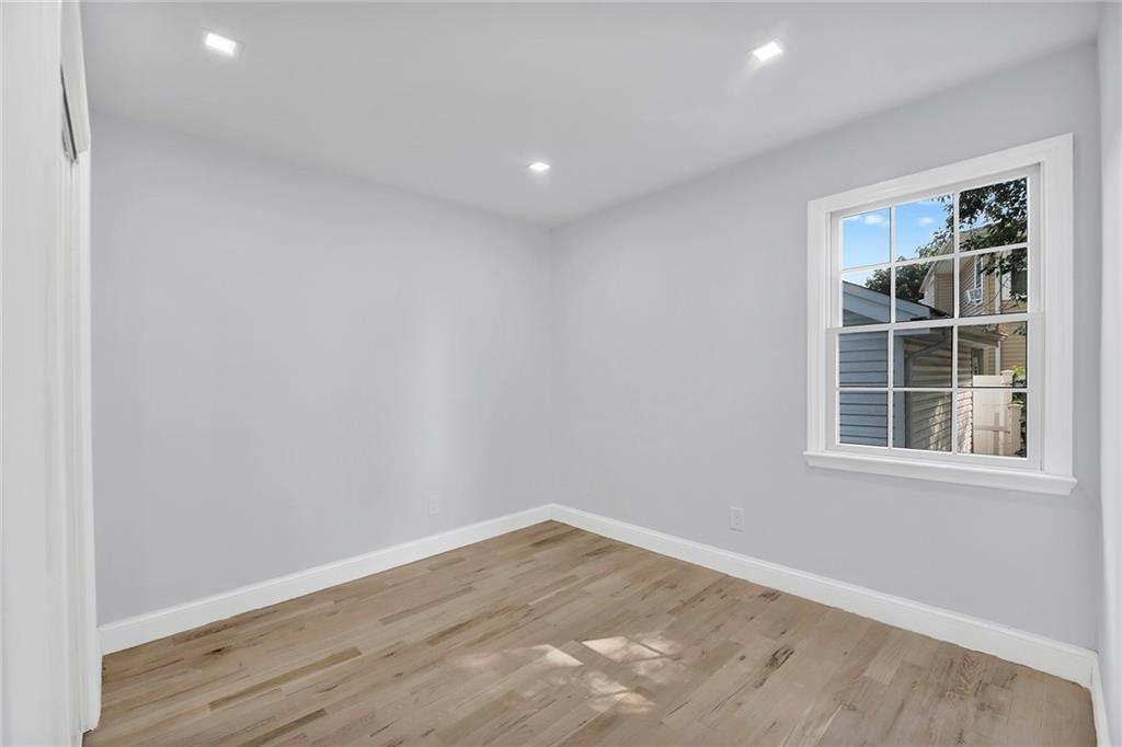 38 Chester Court Out of NYC Oceanside NY 11572
