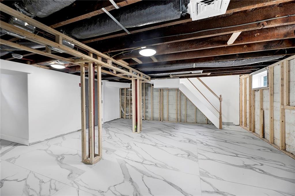 38 Chester Court Out of NYC Oceanside NY 11572