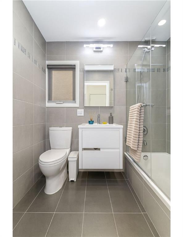 2703 East 28th Street Sheepshead Bay Brooklyn NY 11235