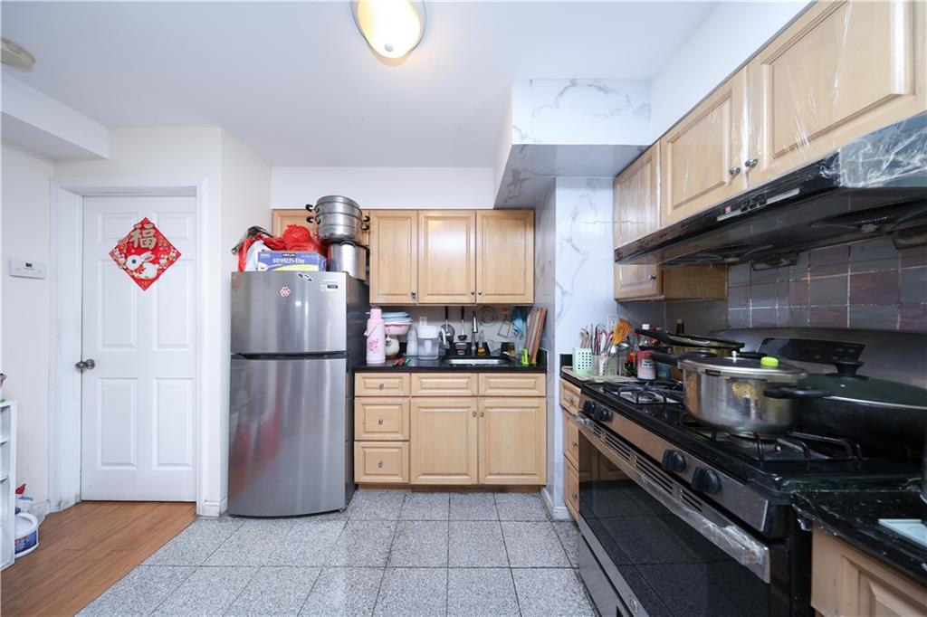 871 50th Street Sunset Park Brooklyn NY 11220