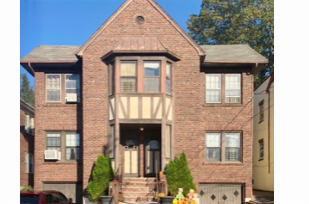 621 Metropolitan Avenue Staten Island NY 10301