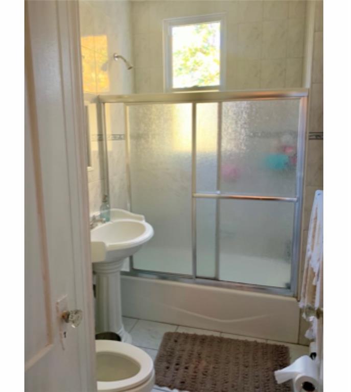 621 Metropolitan Avenue Staten Island NY 10301