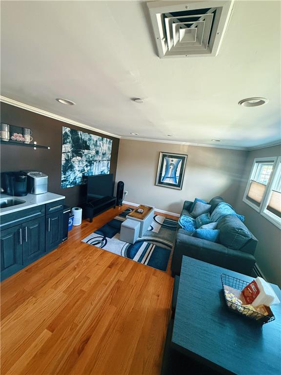 22 Wilshire Court Out of NYC Freeport NY 11520