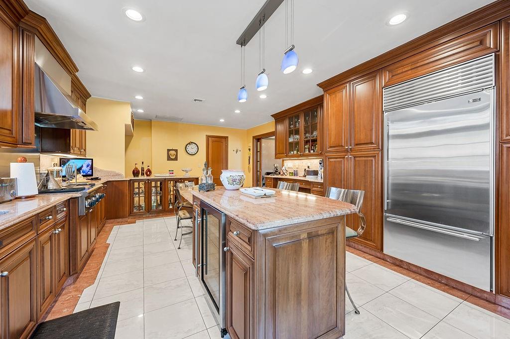 7325 14th Avenue Bensonhurst Brooklyn NY 11228